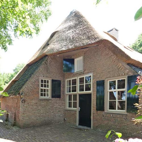 Verbouwde woonboerderij in Den Dungen