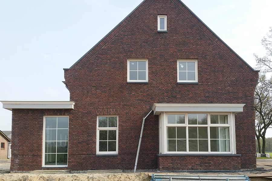 Vooraanzicht herbouw van een woning in Vinkel