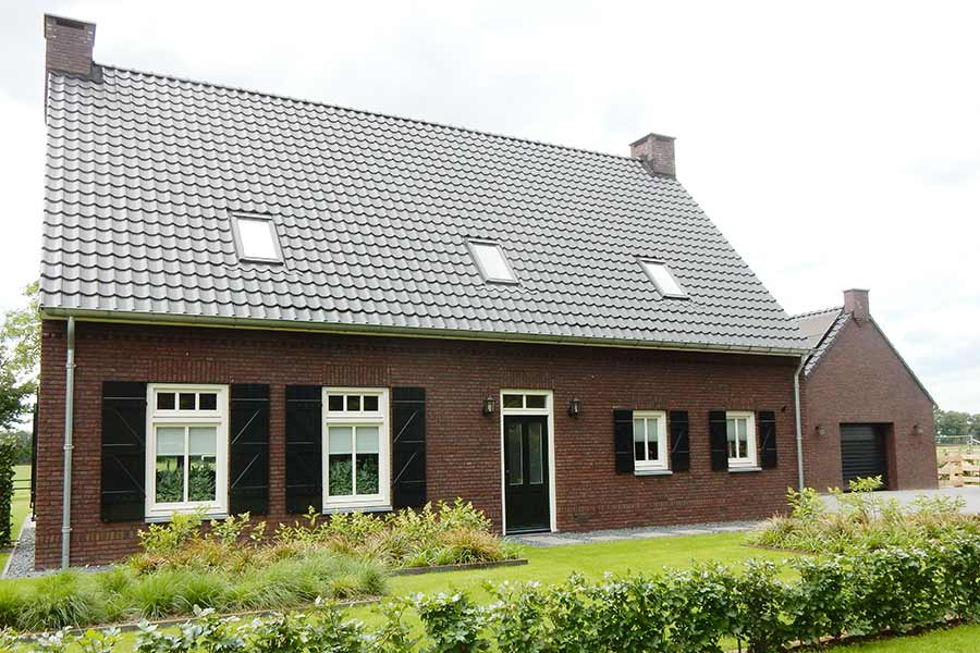 Vooraanzicht nieuwbouwwoning in Den Dungen