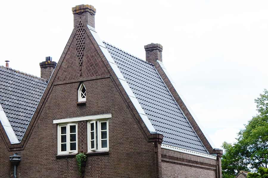 gerenoveerd puntdak in Sint Michielsgestel